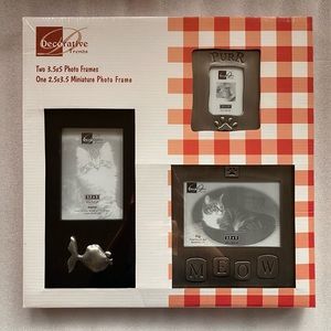 Decorative Trends Pet Gift Pack CAT Photo Frame Set - Pewter / Black by Wilton